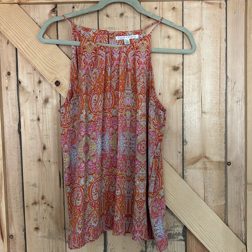 Violet & Claire Size M/8-10 Orange/Pink Paisley Top